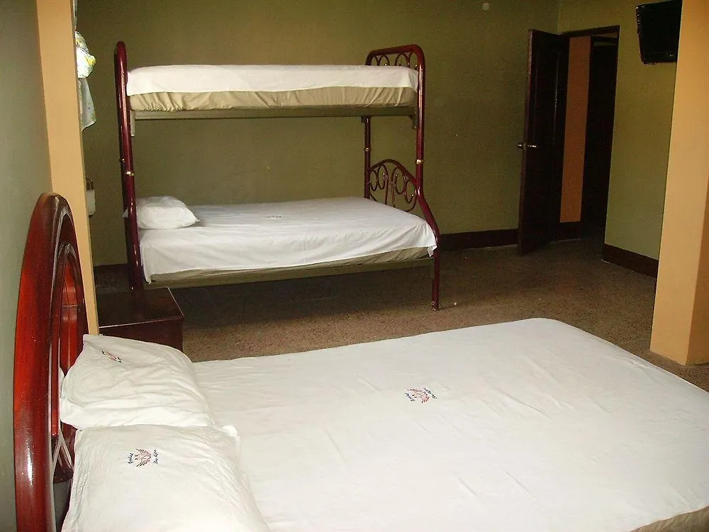 Hotel Eloy Alfaro 과야킬